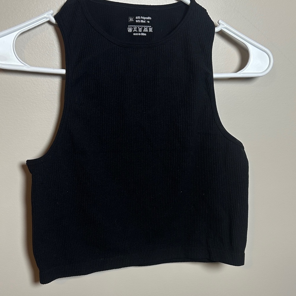 Black Sleeveless Crop Top